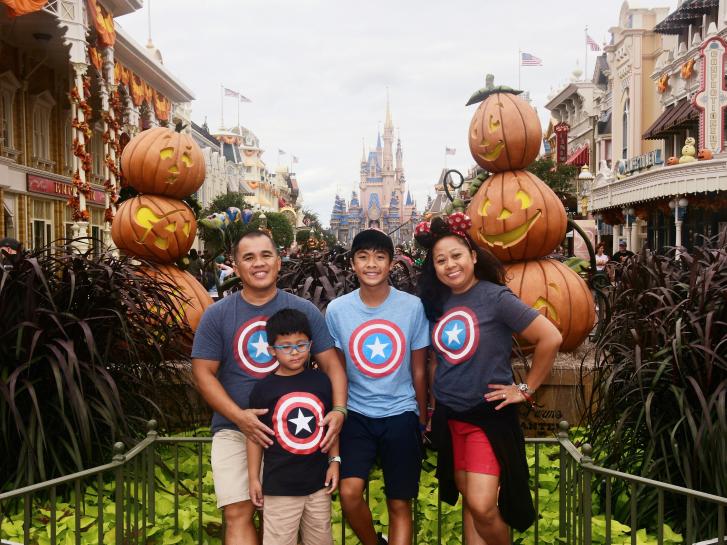 Guest Photo from Therese Monjardin: Guests in front of Halloween display at Magic Kingdom